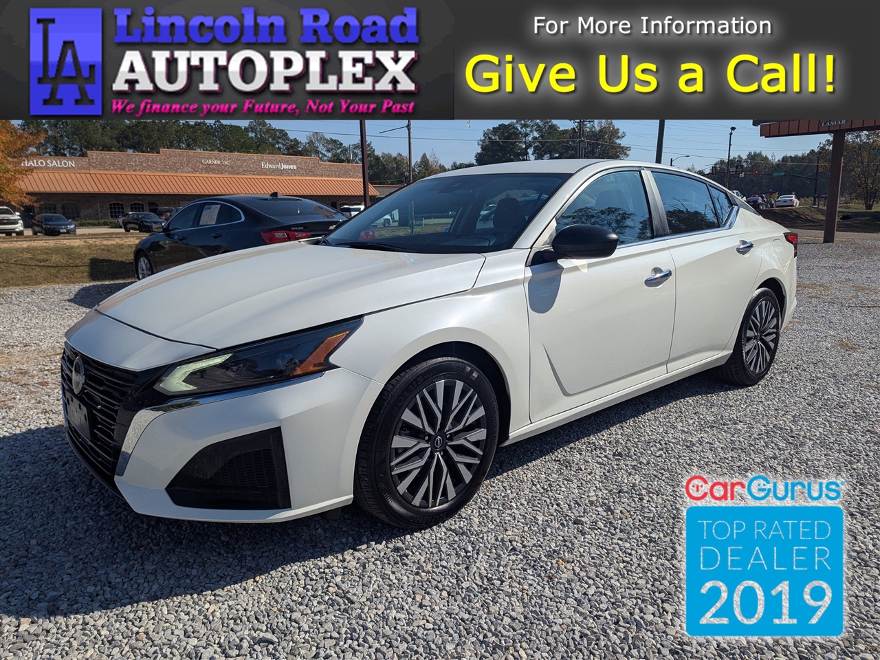 2025 Nissan Altima SV