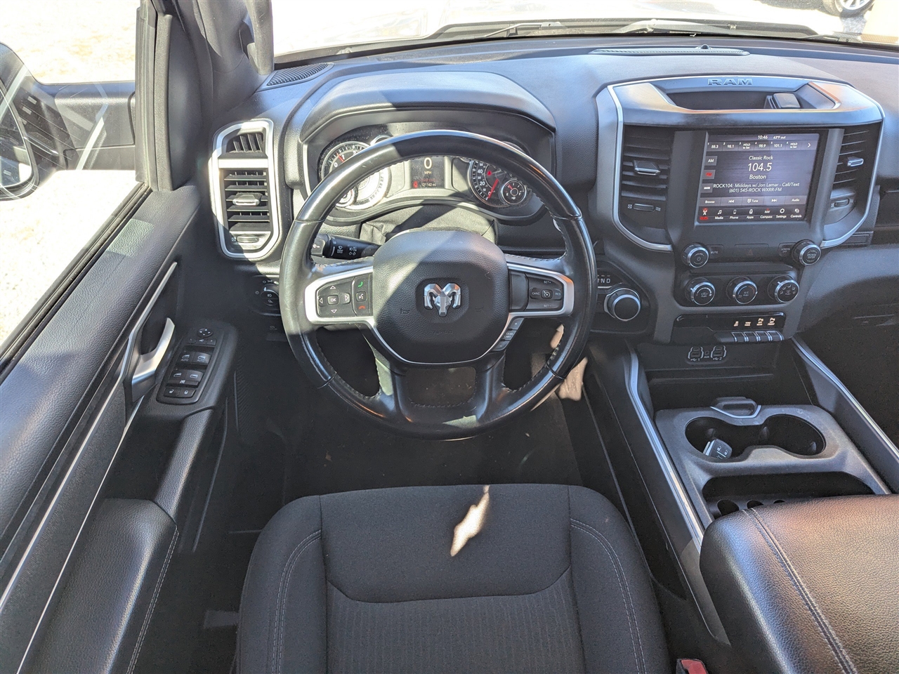 RAM 1500 Lone Star 4x2 Quad Cab 6'4" Box 2021