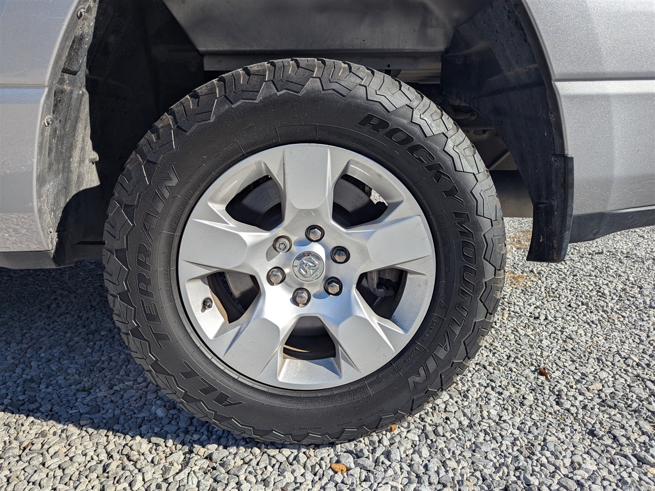 RAM 1500 Lone Star 4x2 Quad Cab 6'4" Box 2021