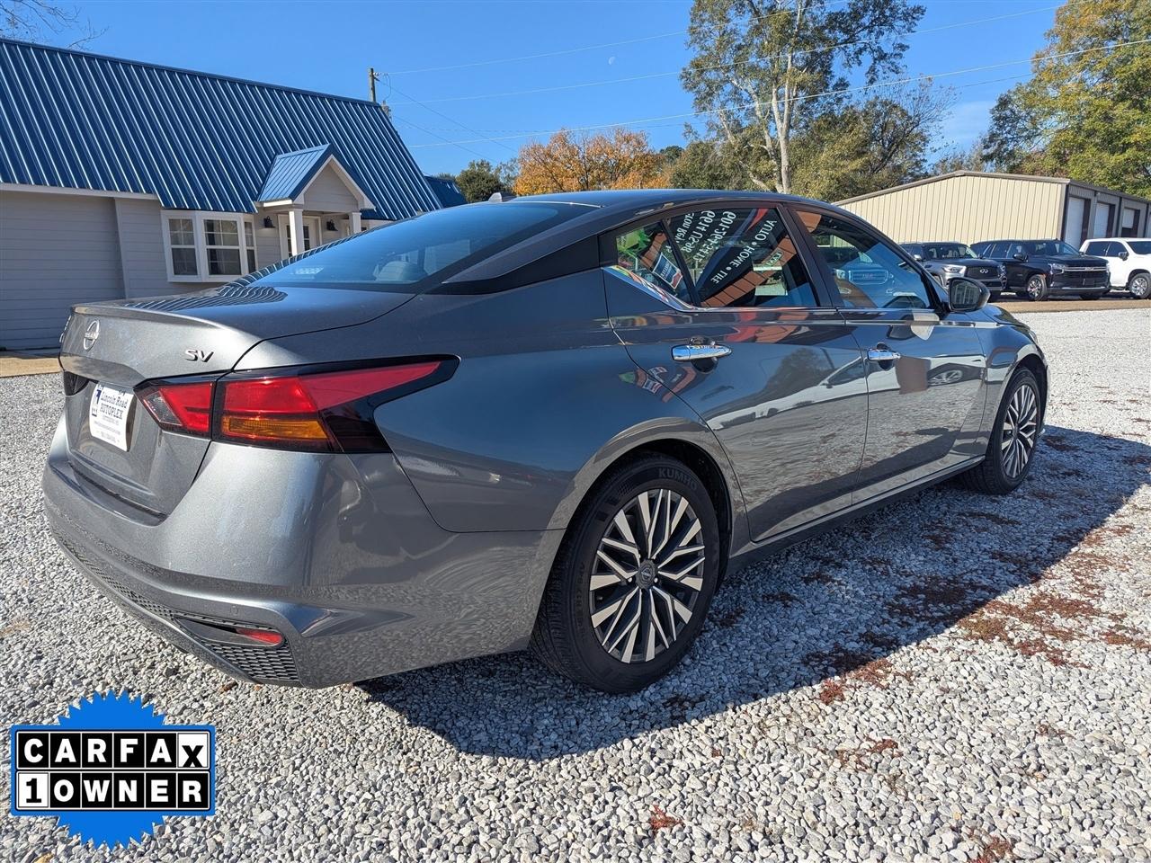 Nissan Altima 2.5 SV Sedan 2024