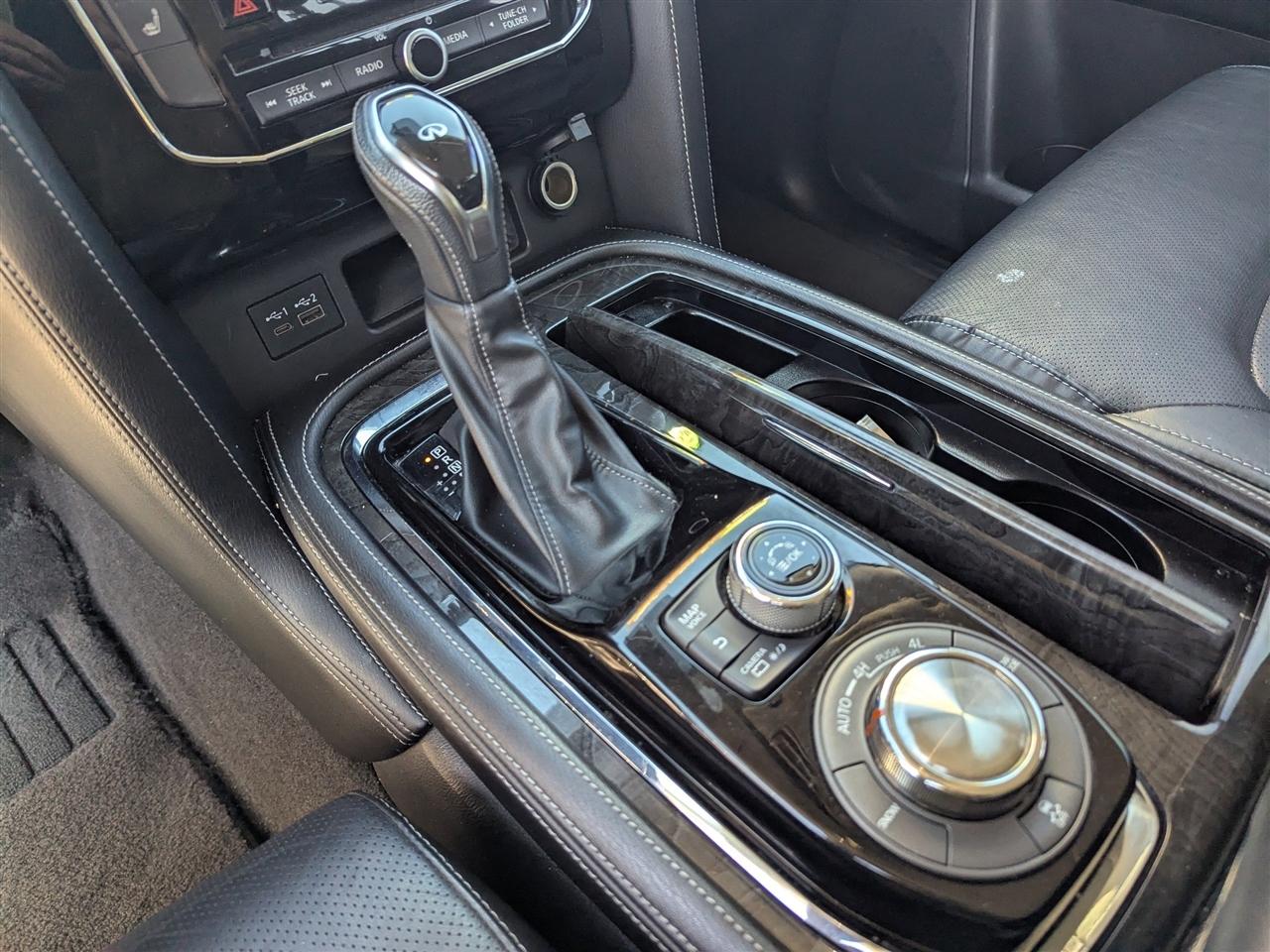 2021 INFINITI QX80 - Photo 11
