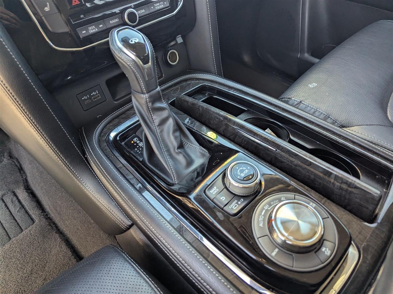 2021 INFINITI QX80 - Photo 11
