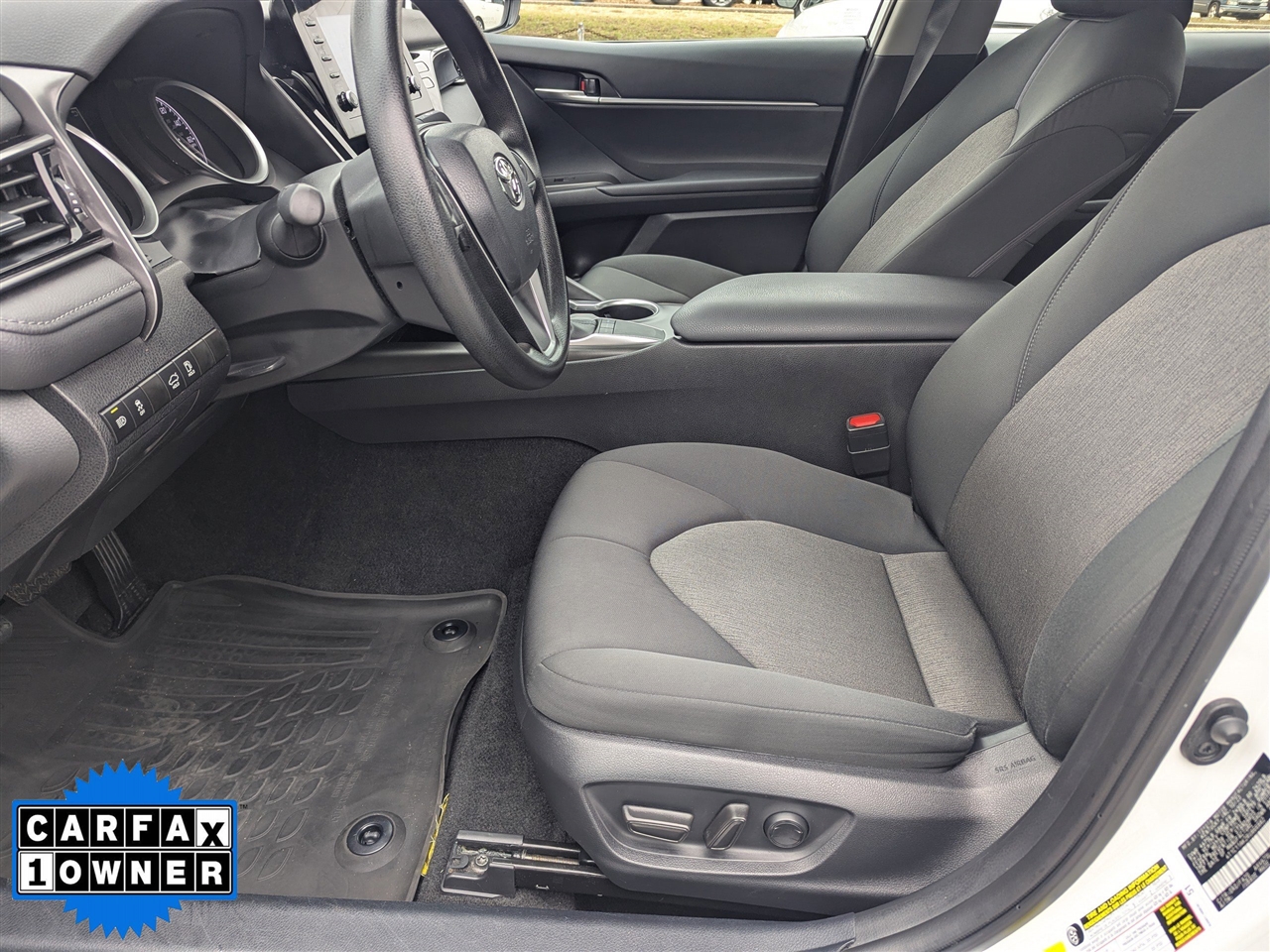 Toyota Camry LE Auto (Natl) 2024