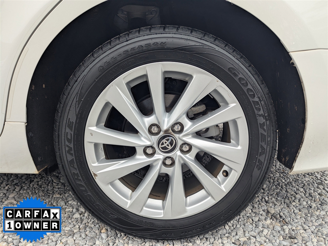 Toyota Camry LE Auto (Natl) 2024