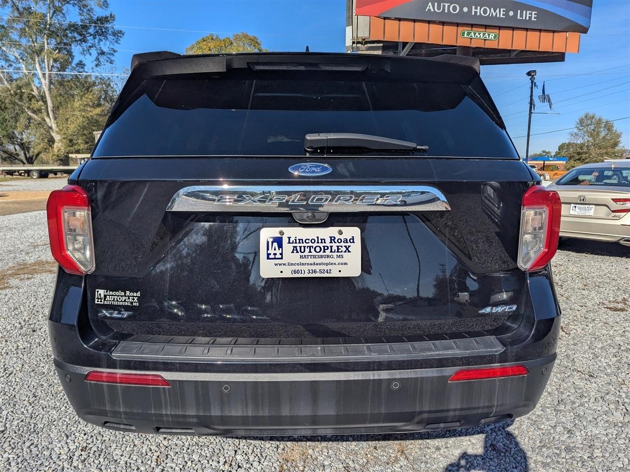 Ford Explorer XLT 4WD 2023