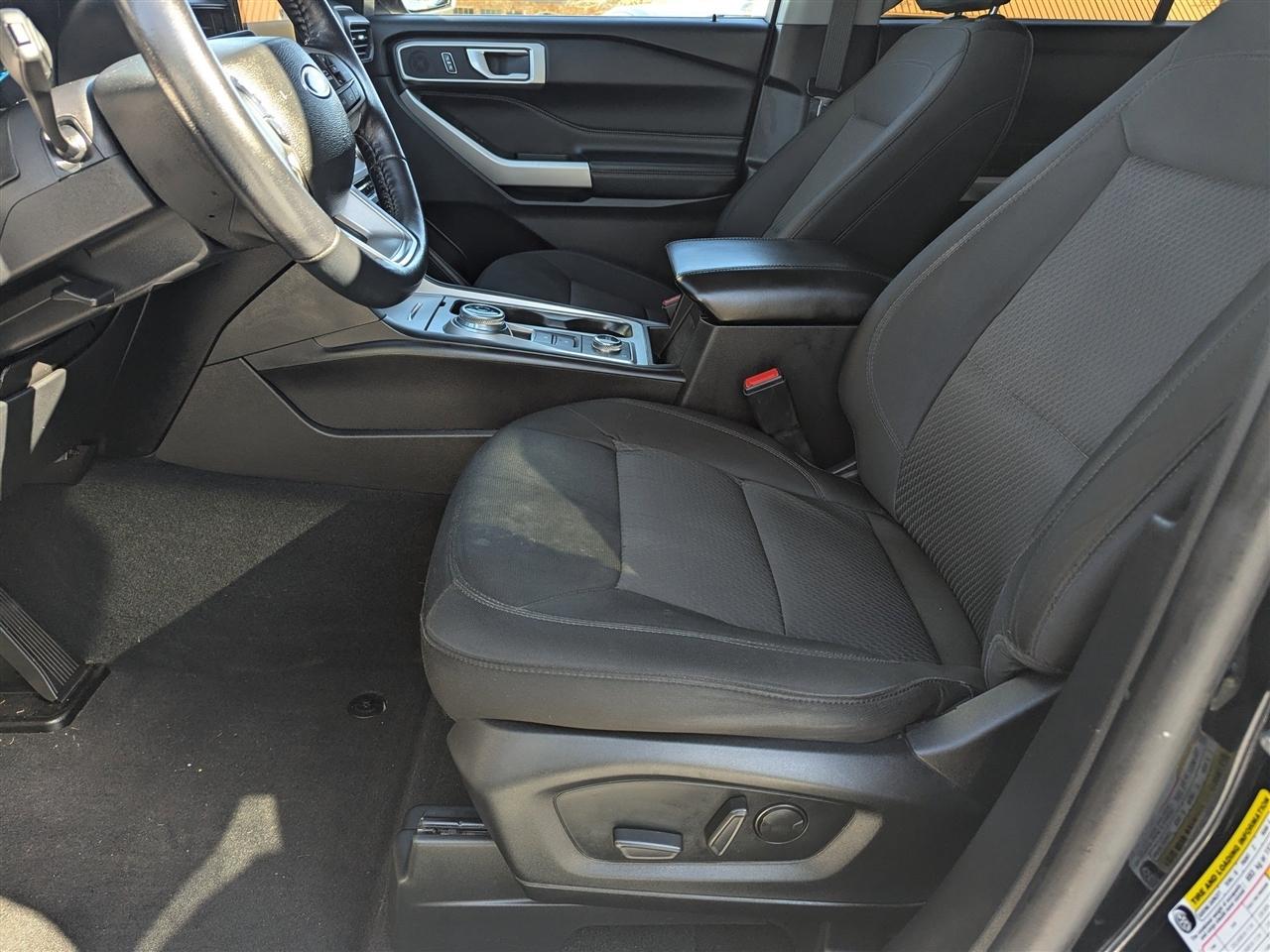 Ford Explorer XLT 4WD 2023