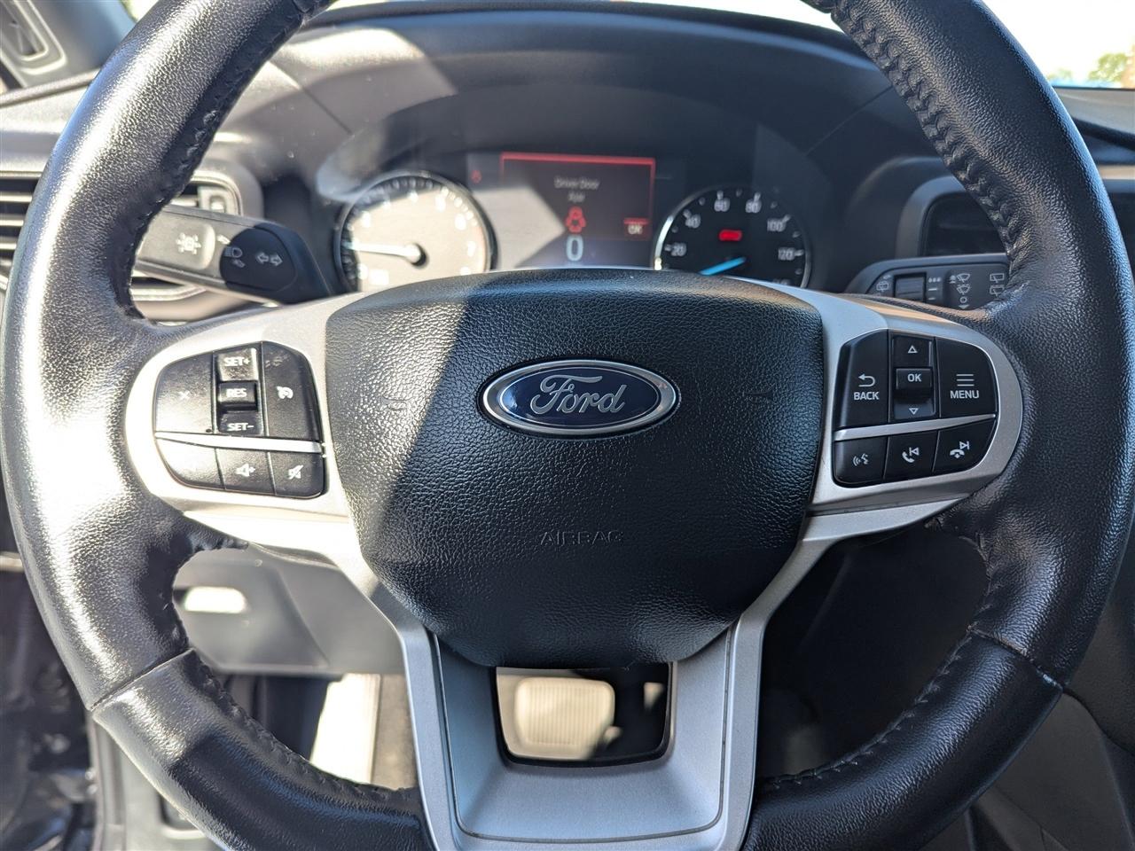 Ford Explorer XLT 4WD 2023