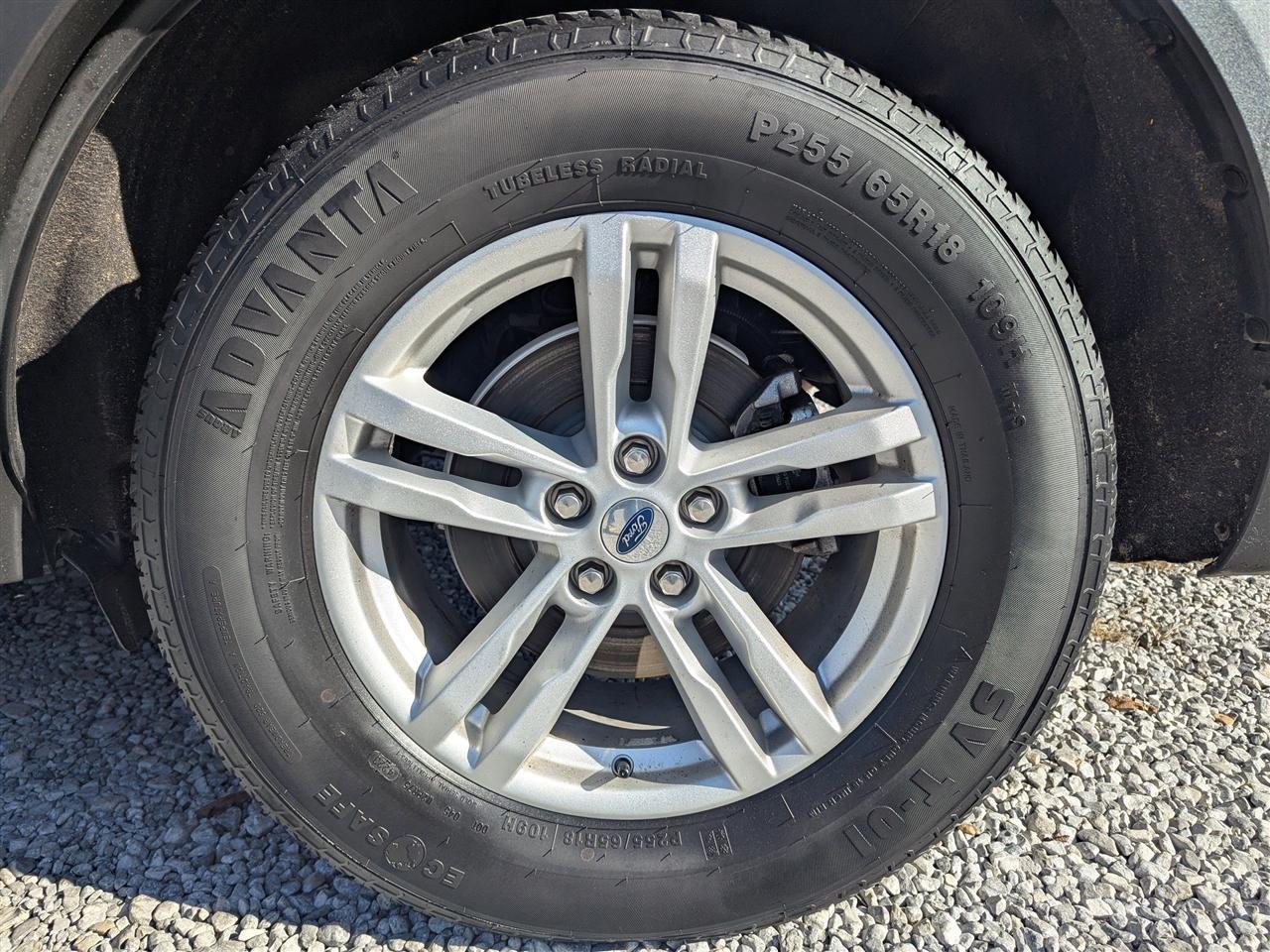 Ford Explorer XLT 4WD 2023