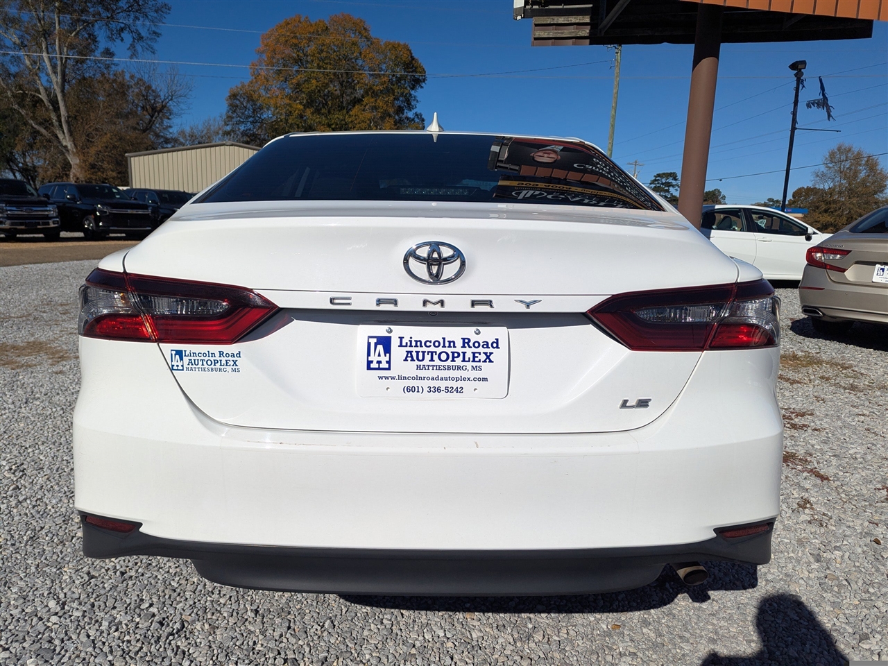 Toyota Camry LE Auto (Natl) 2024