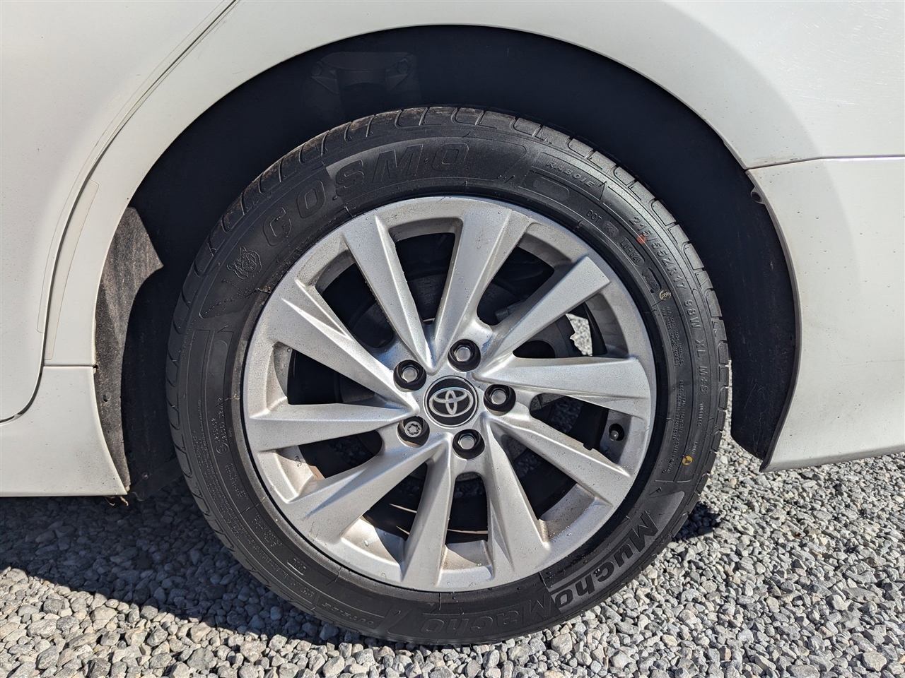 Toyota Camry LE Auto (Natl) 2024