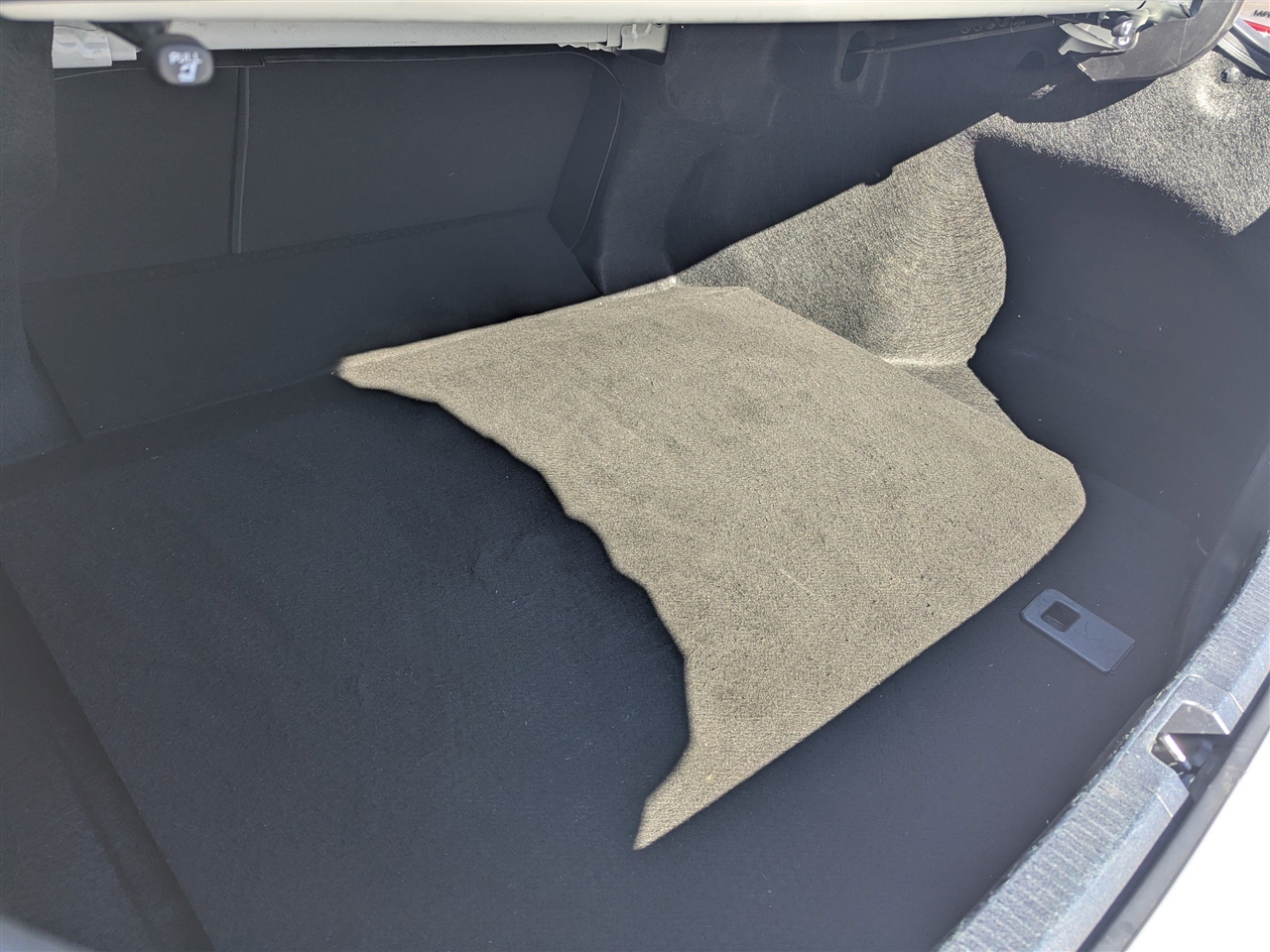 Toyota Camry LE Auto (Natl) 2024