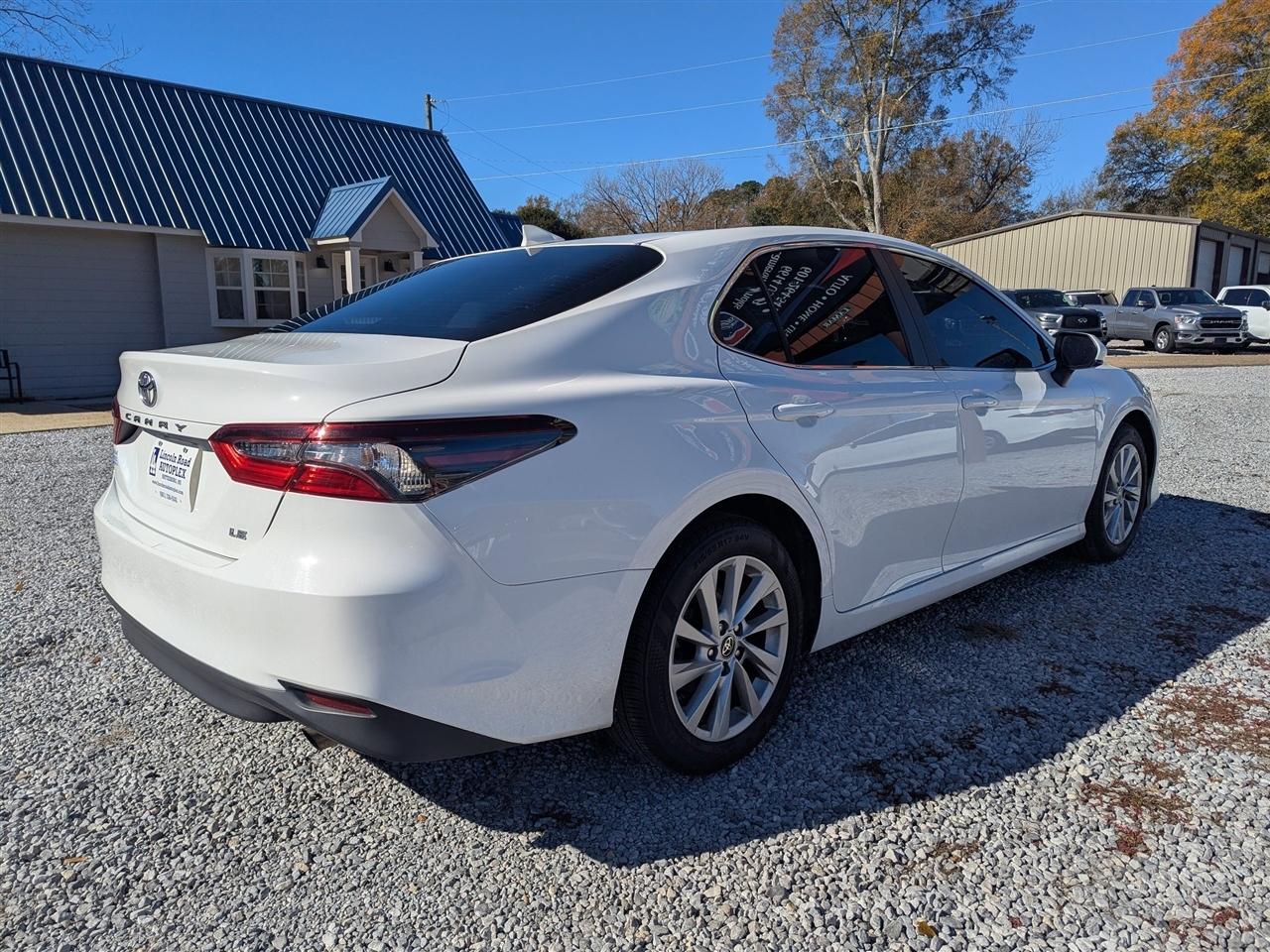 Toyota Camry LE Auto (Natl) 2024