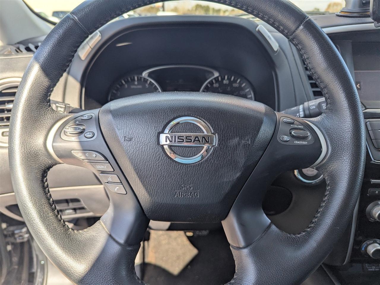 Nissan Pathfinder FWD SV 2018