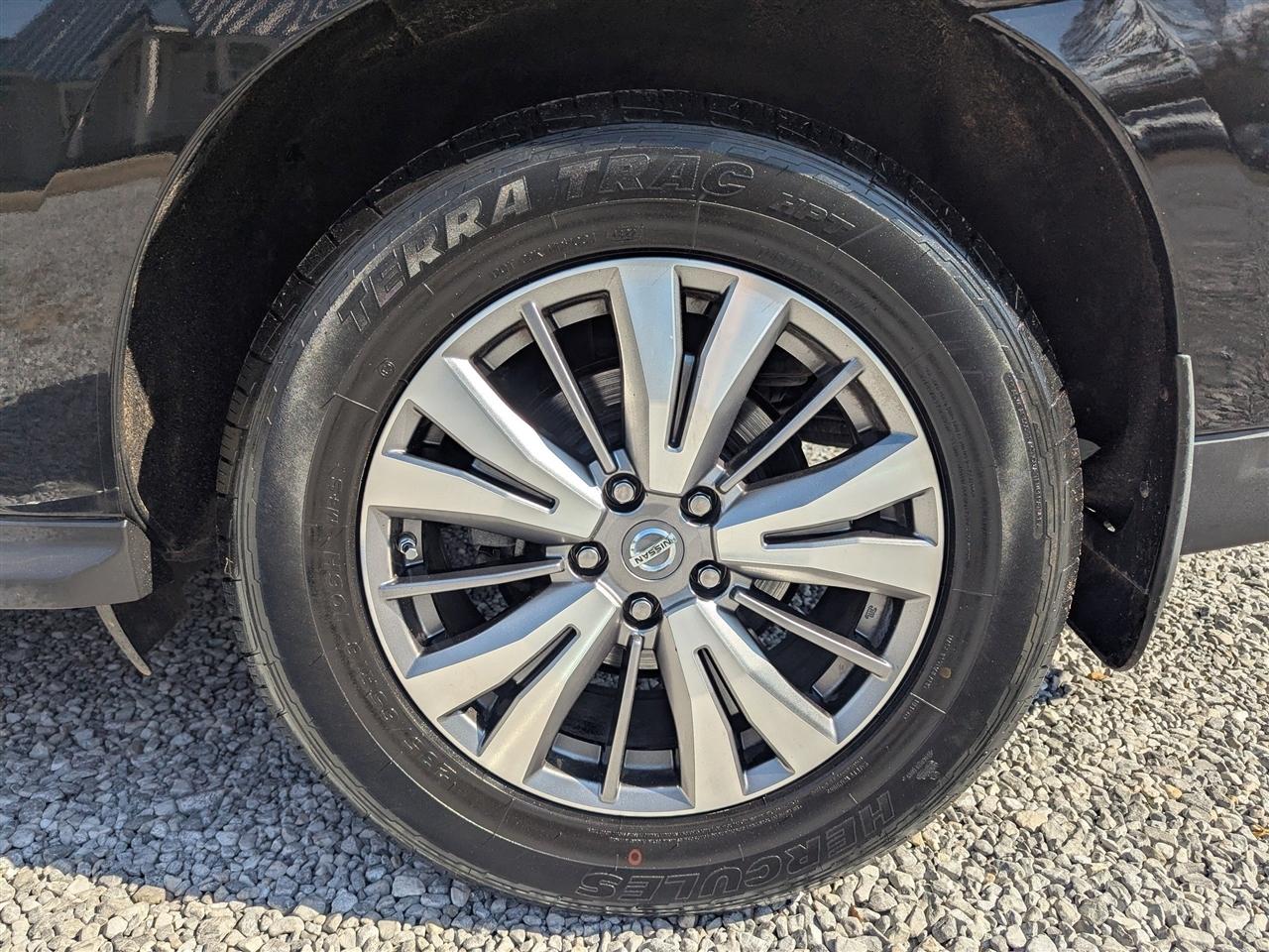 Nissan Pathfinder FWD SV 2018