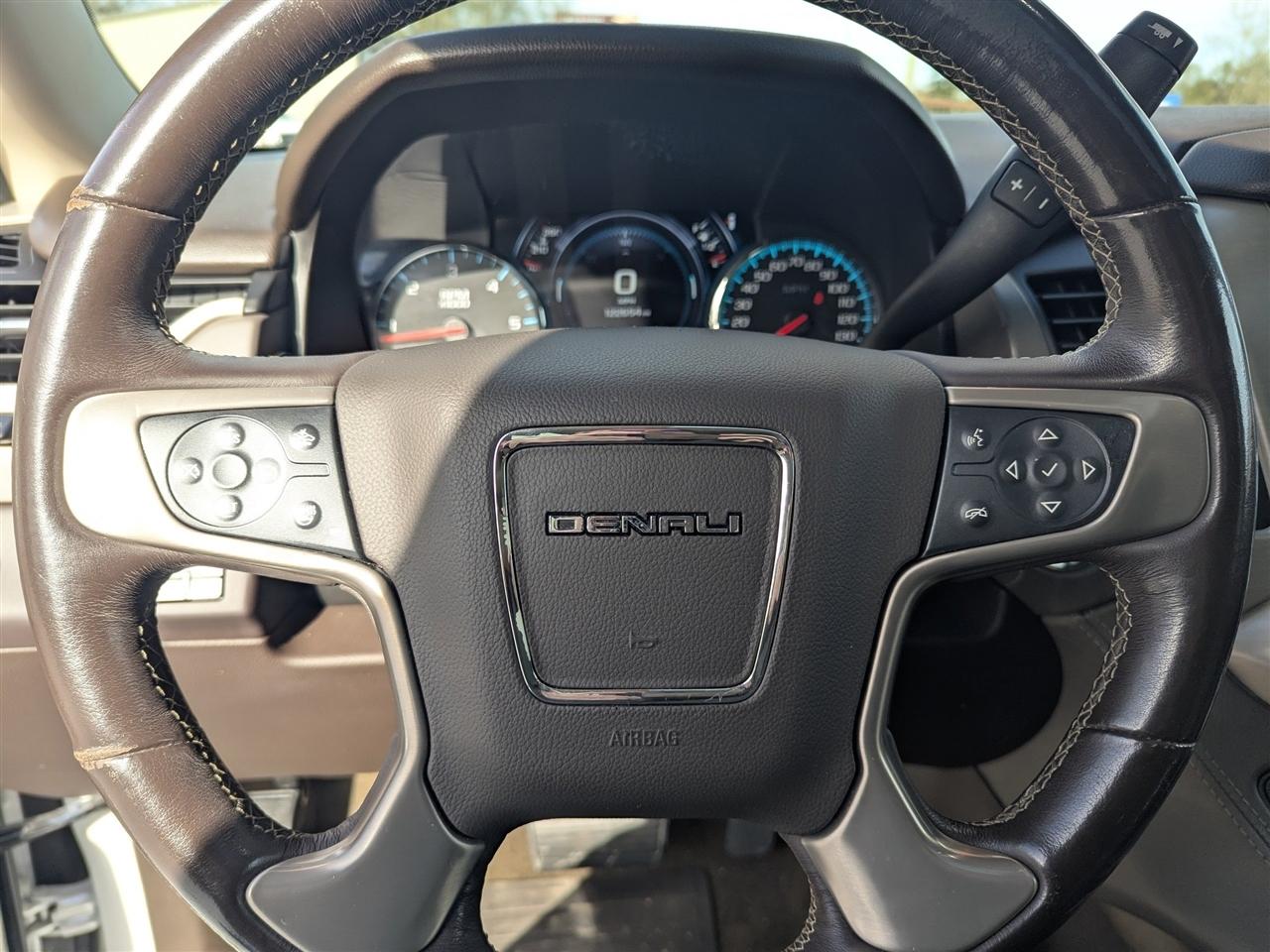 GMC Yukon 2WD 4dr Denali 2018