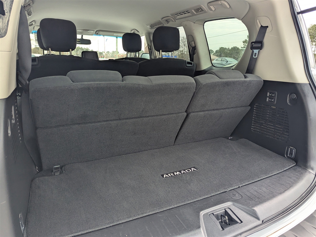 Nissan Armada 4x2 SV 2018