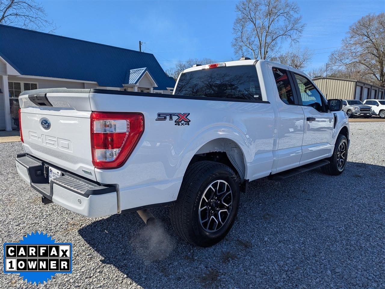 Ford F-150 Lariat 4WD SuperCab 8' Box 2022