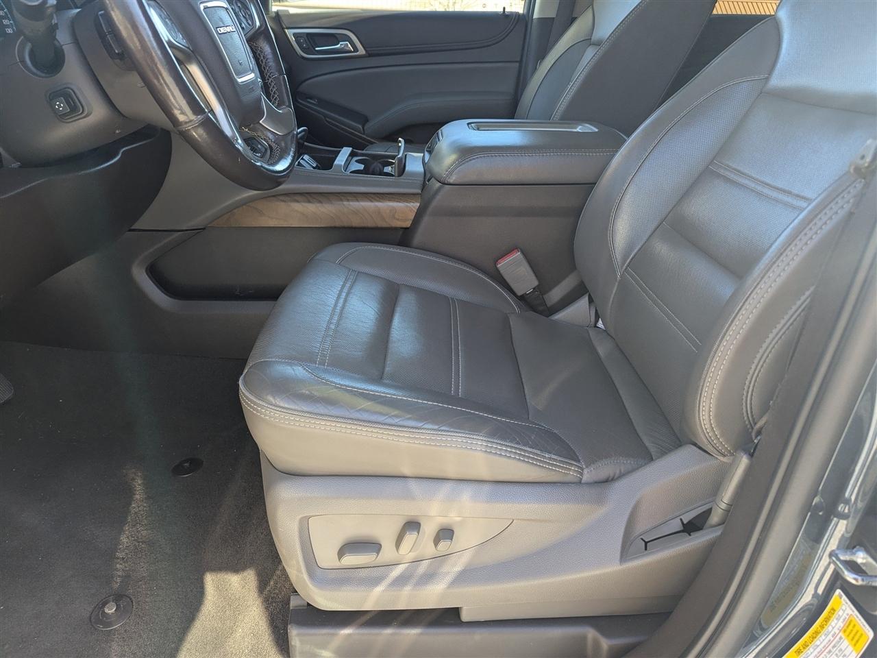 2019 GMC Yukon XL Denali - Photo 7
