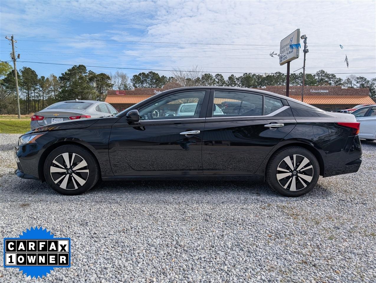 Nissan Altima 2.5 SV Sedan 2022