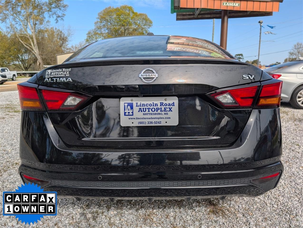 Nissan Altima 2.5 SV Sedan 2022