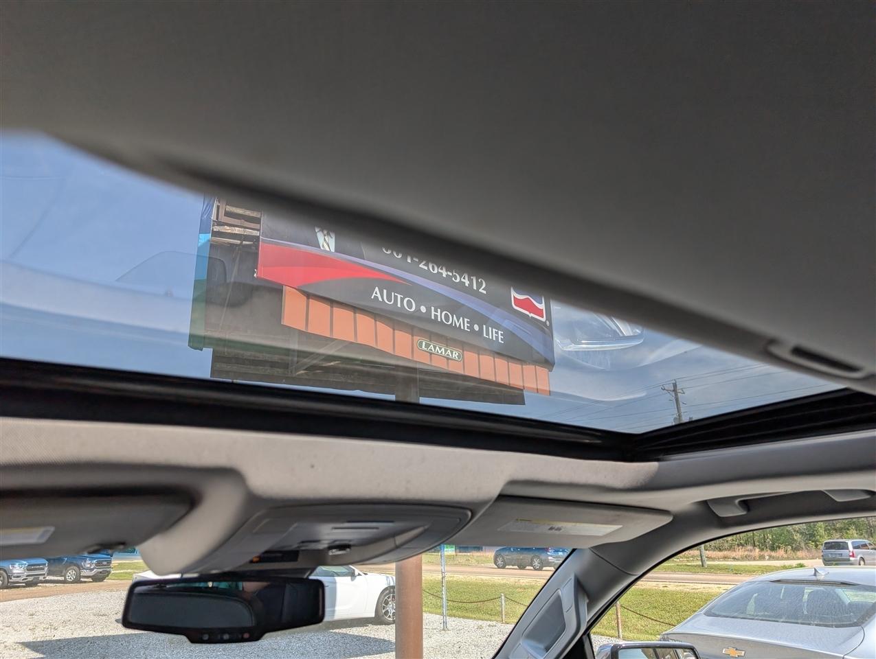 Chevrolet Tahoe 4WD 4dr Premier 2018