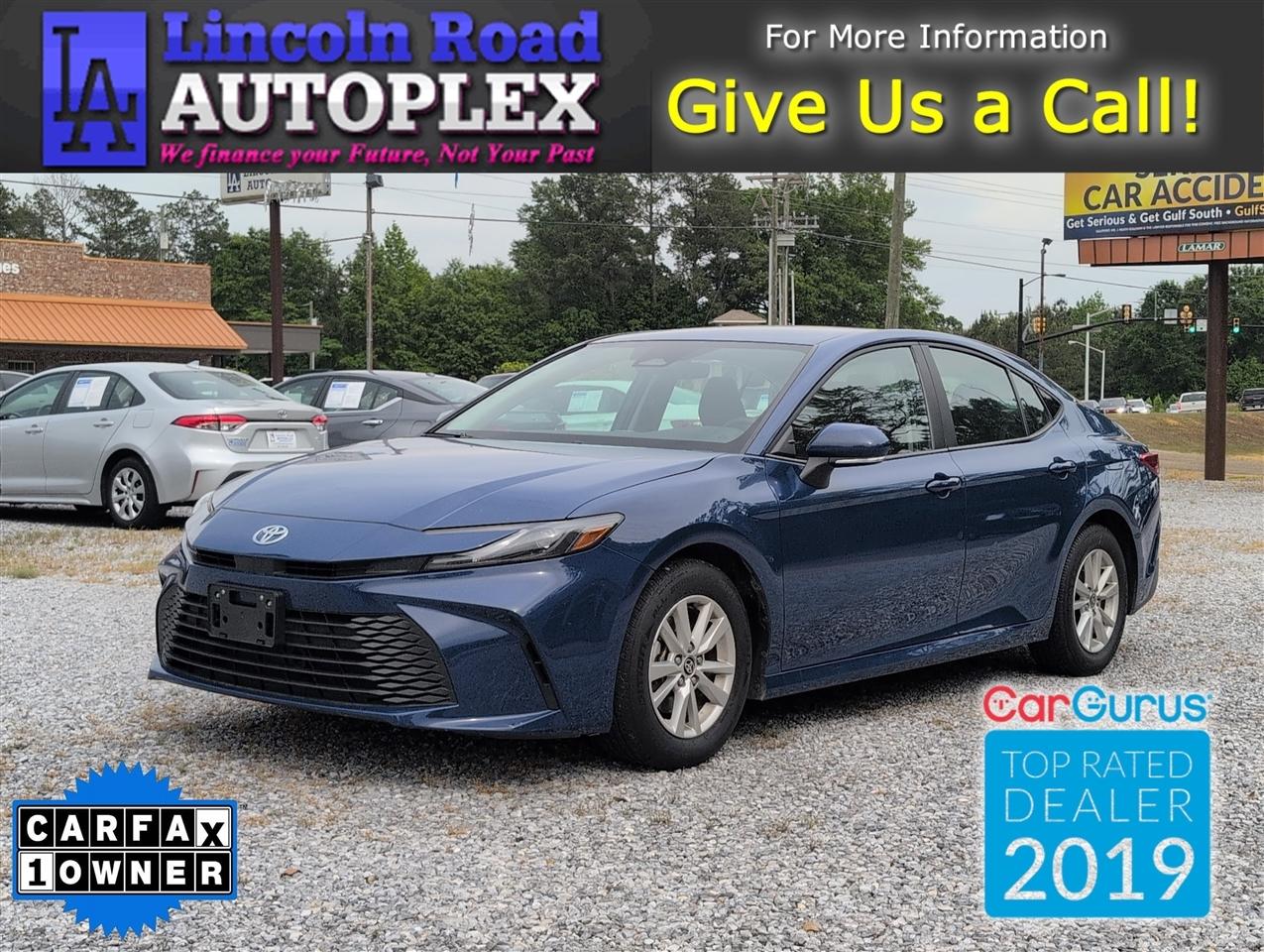 2025 Toyota Camry LE (Natl)