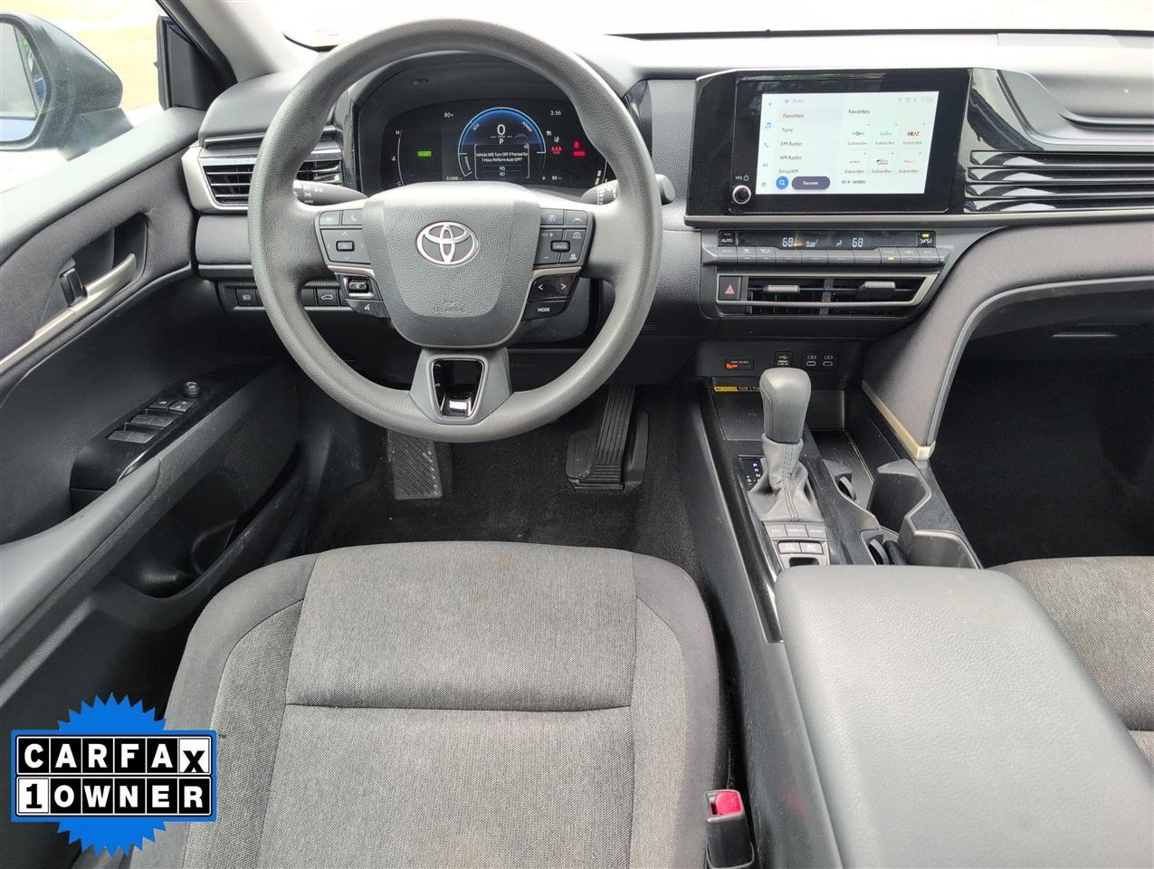 Toyota Camry XLE (Natl) 2025
