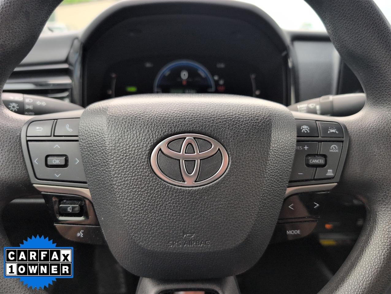 Toyota Camry XLE (Natl) 2025