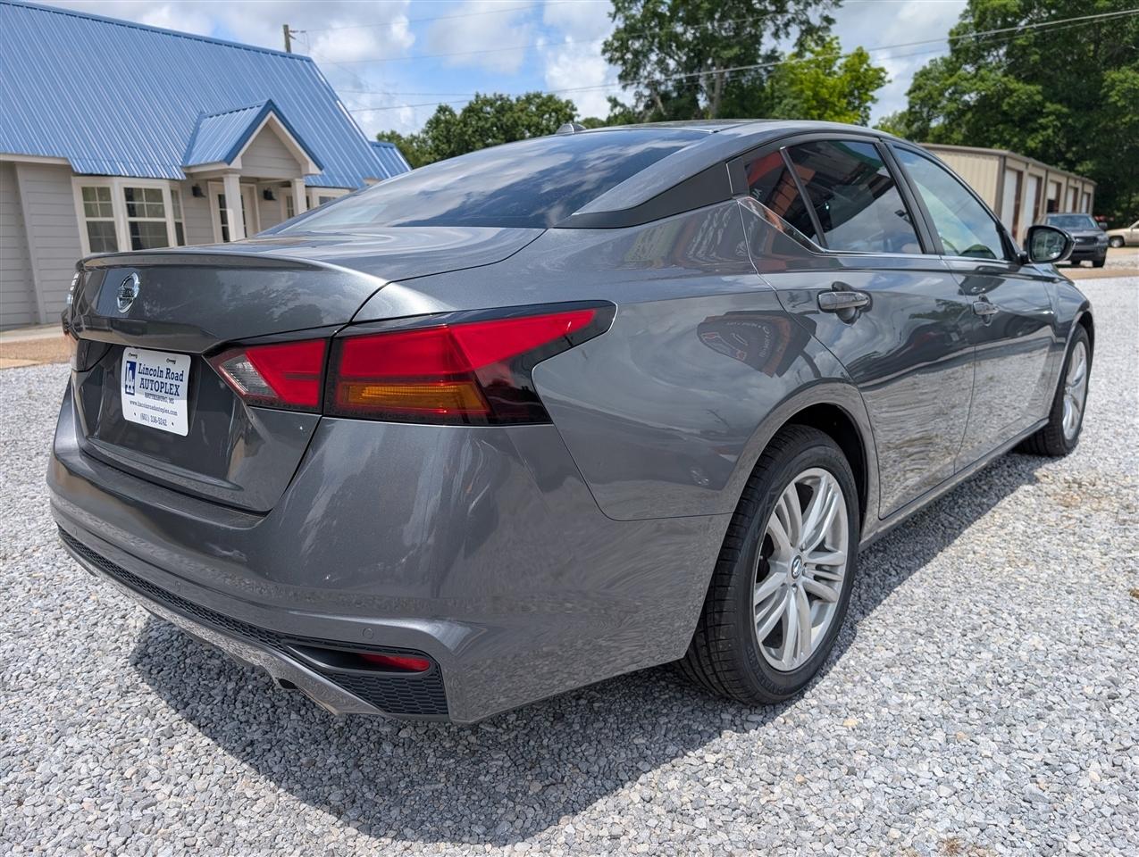 Nissan Altima 2.5 SR Sedan 2020