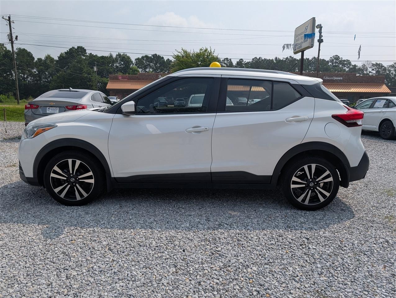 Used 2020 Nissan Kicks SV with VIN 3N1CP5CV2LL551621 for sale in Hattiesburg, MS