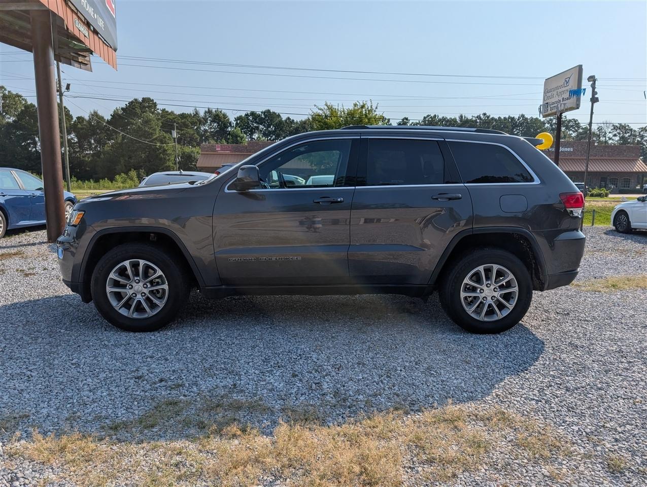 Jeep Grand Cherokee Laredo X 4x4 2021