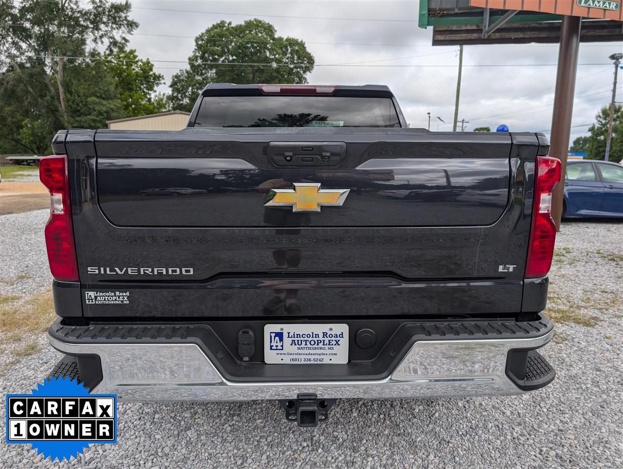 Chevrolet Silverado 1500 4WD Crew Cab 147" LT w/1LT 2023