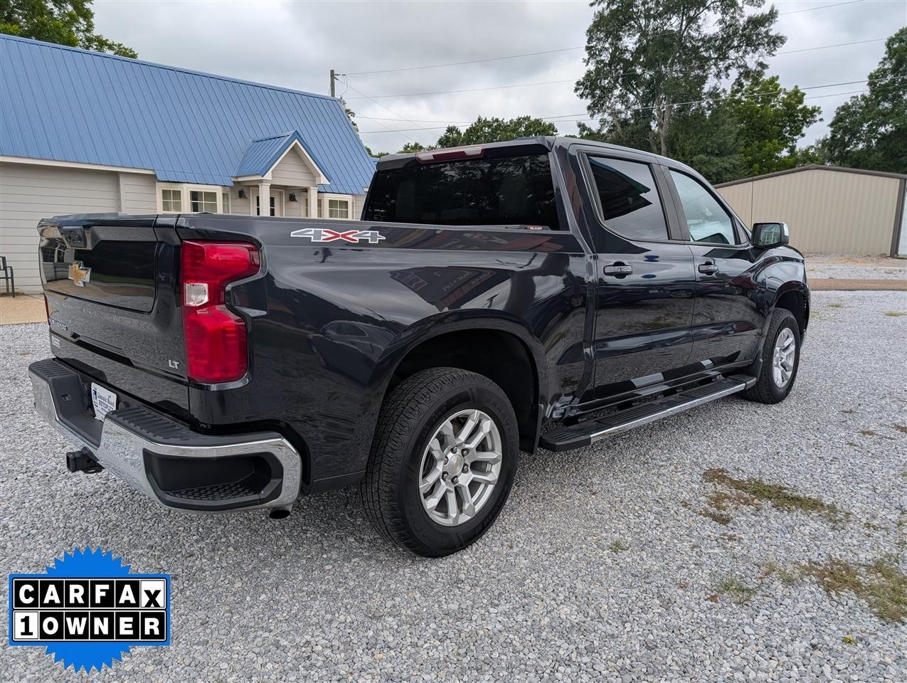 Chevrolet Silverado 1500 4WD Crew Cab 147" LT w/1LT 2023