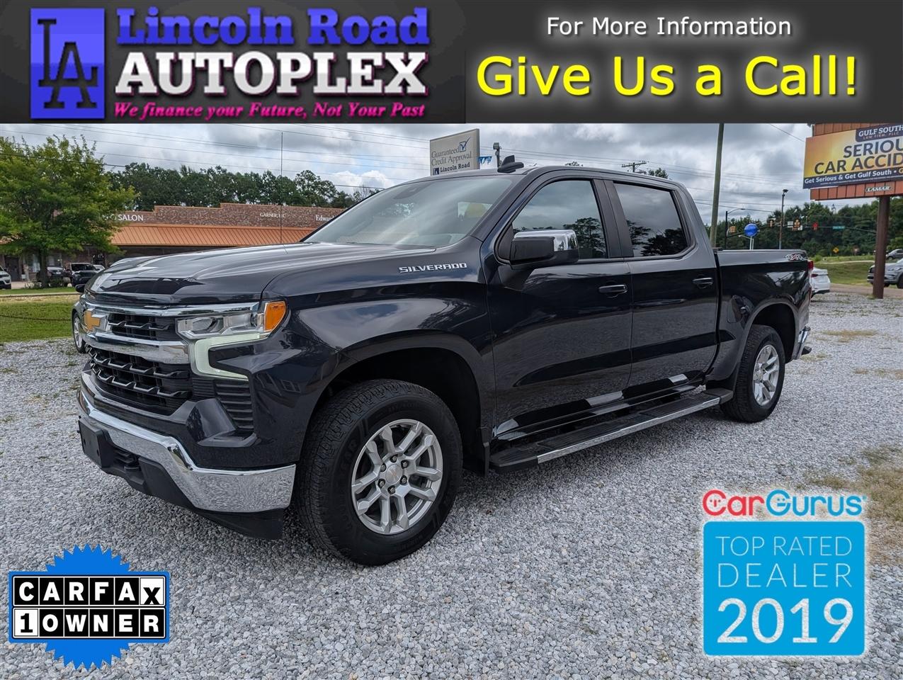 2023 Chevrolet Silverado 1500 4WD Crew Cab 147" LT w/1LT