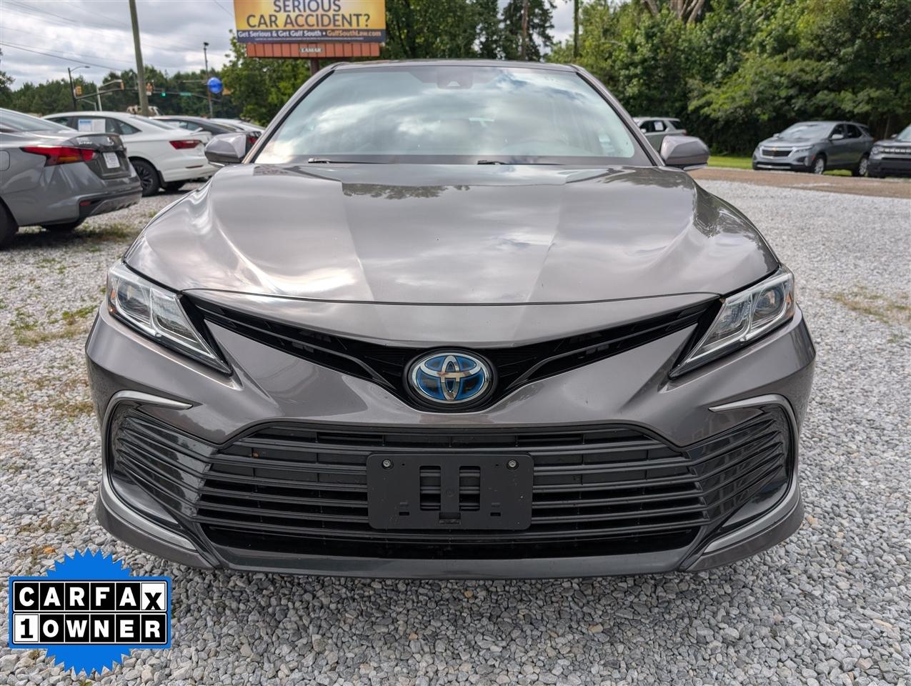 Toyota Camry Hybrid LE CVT (Natl) 2021