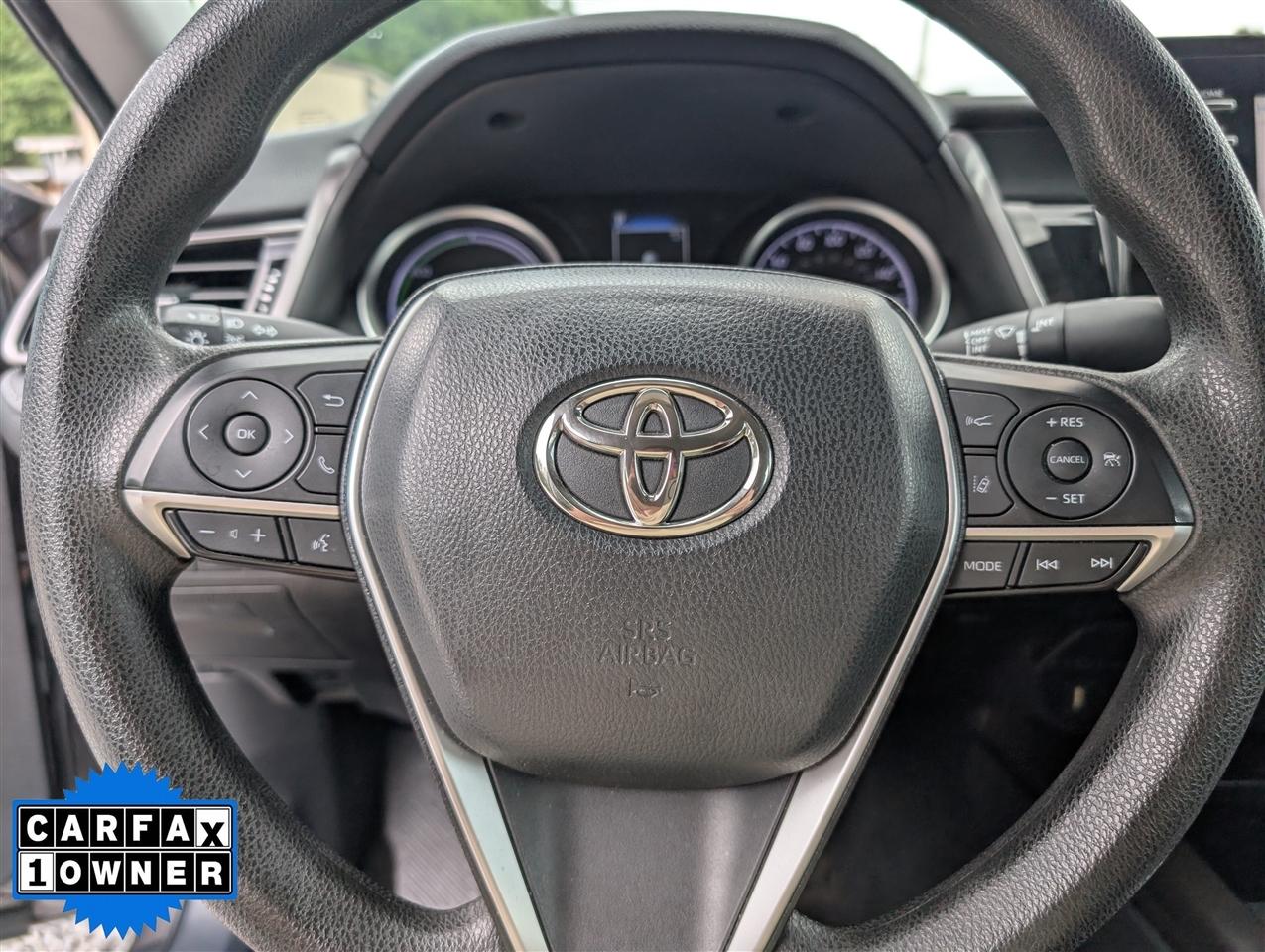 Toyota Camry Hybrid LE CVT (Natl) 2021