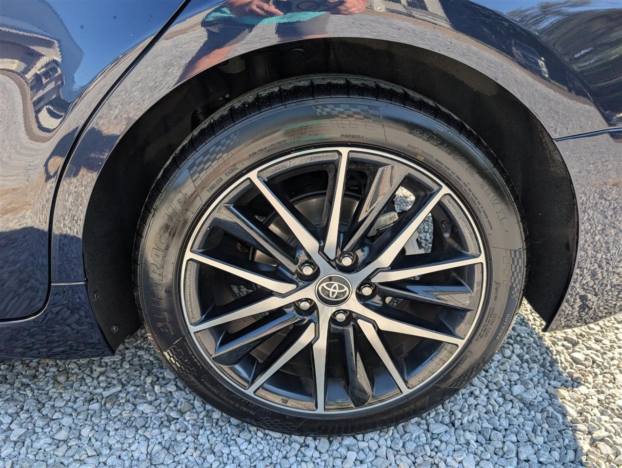Toyota Camry SE Auto (Natl) 2021
