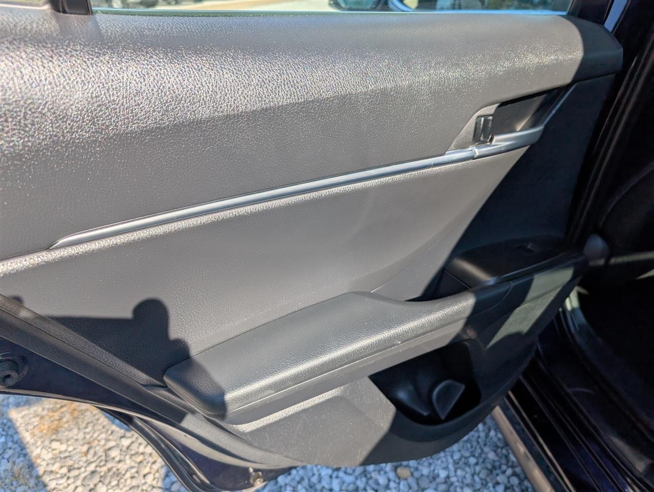 Toyota Camry SE Auto (Natl) 2021