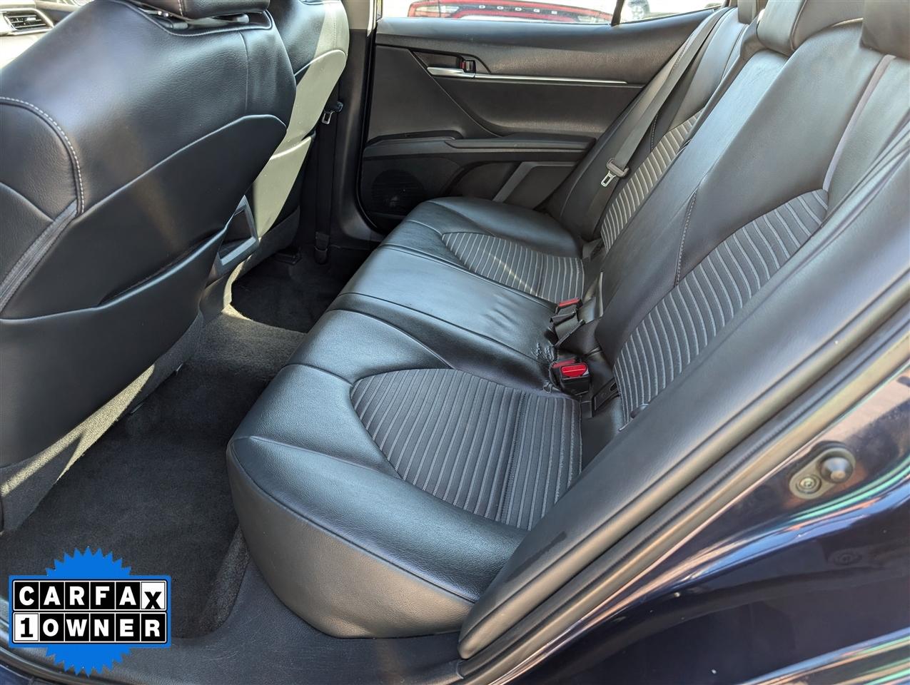 Toyota Camry  2021