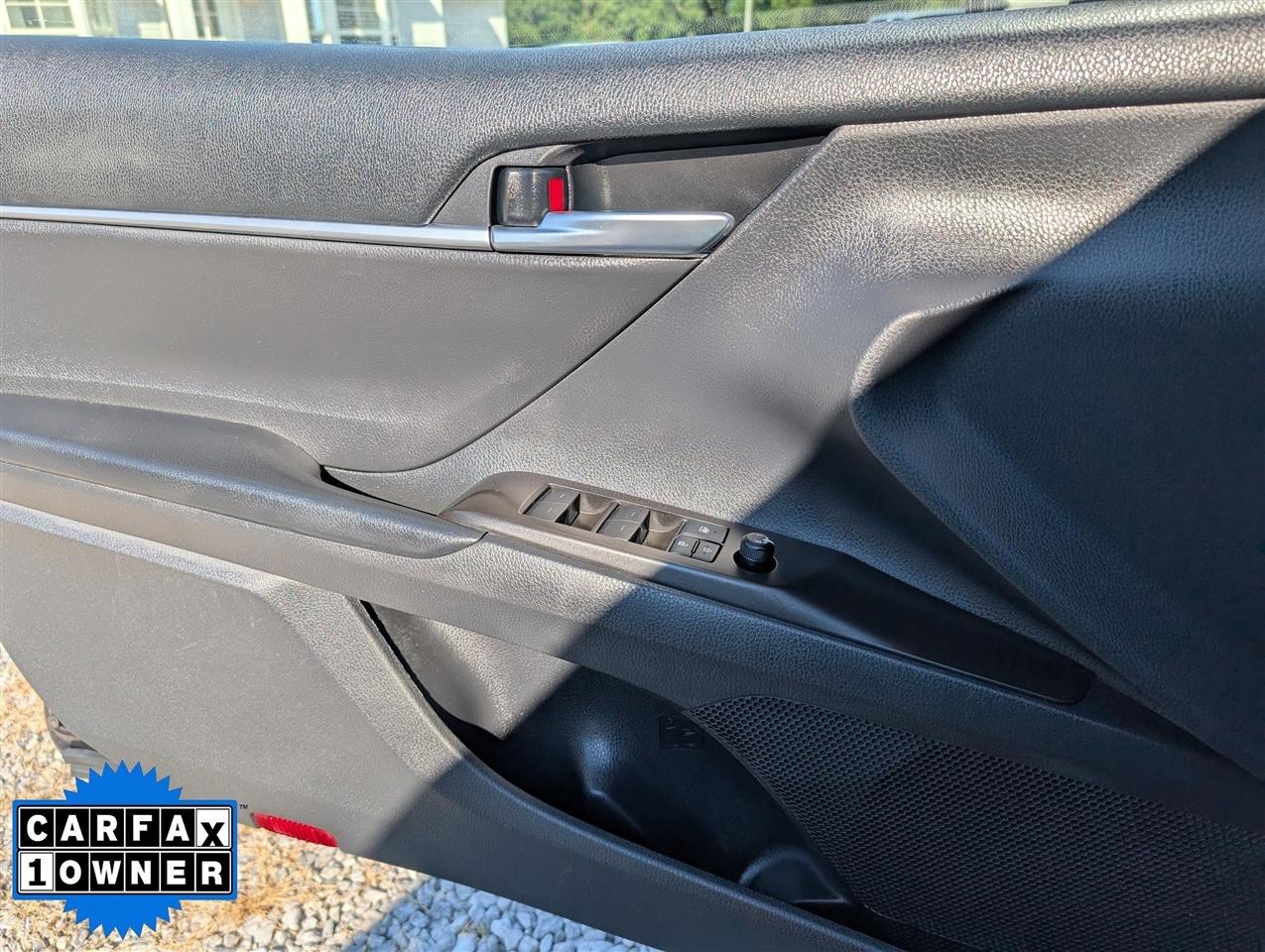 Toyota Camry  2021
