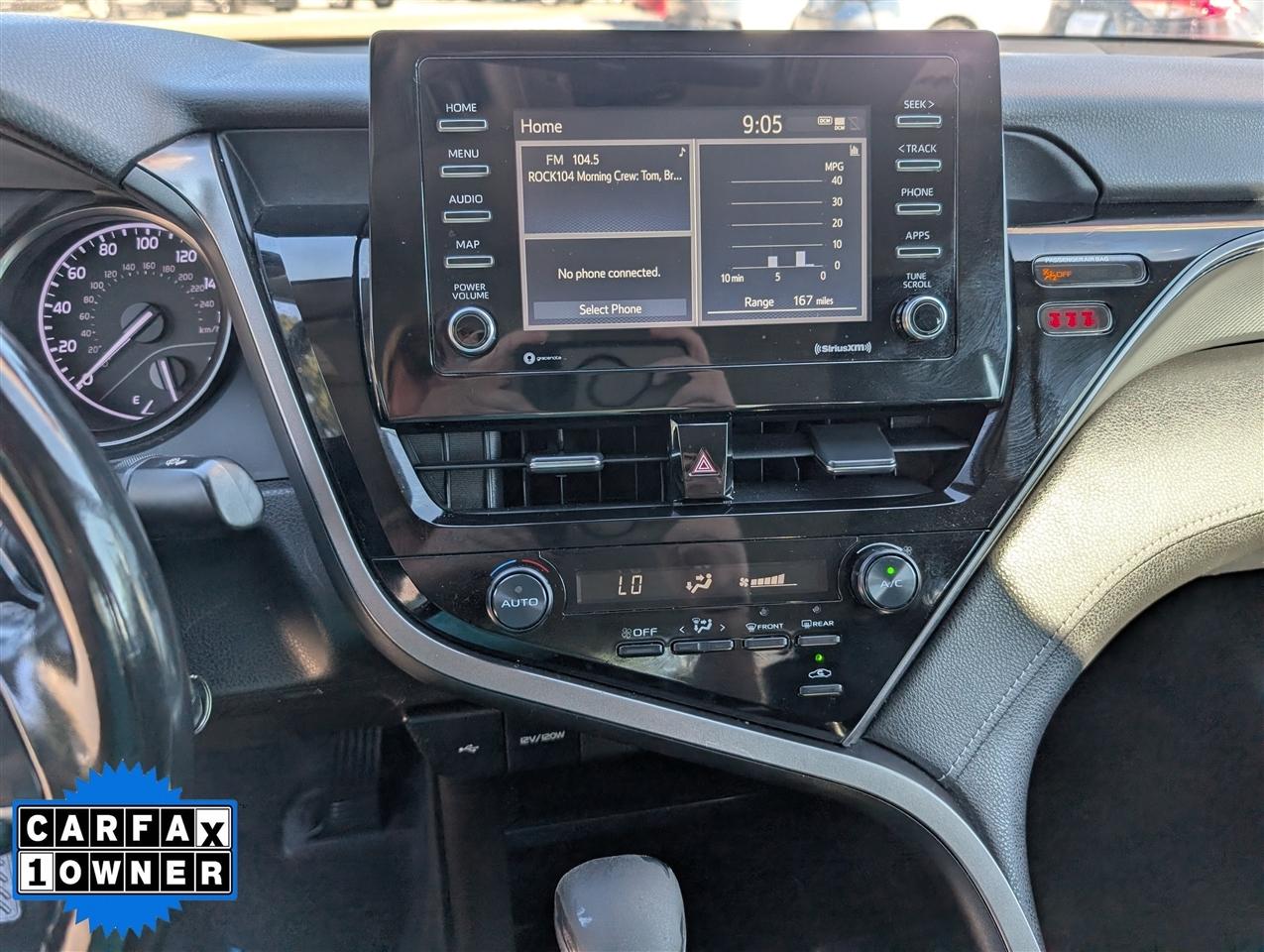 Toyota Camry  2021