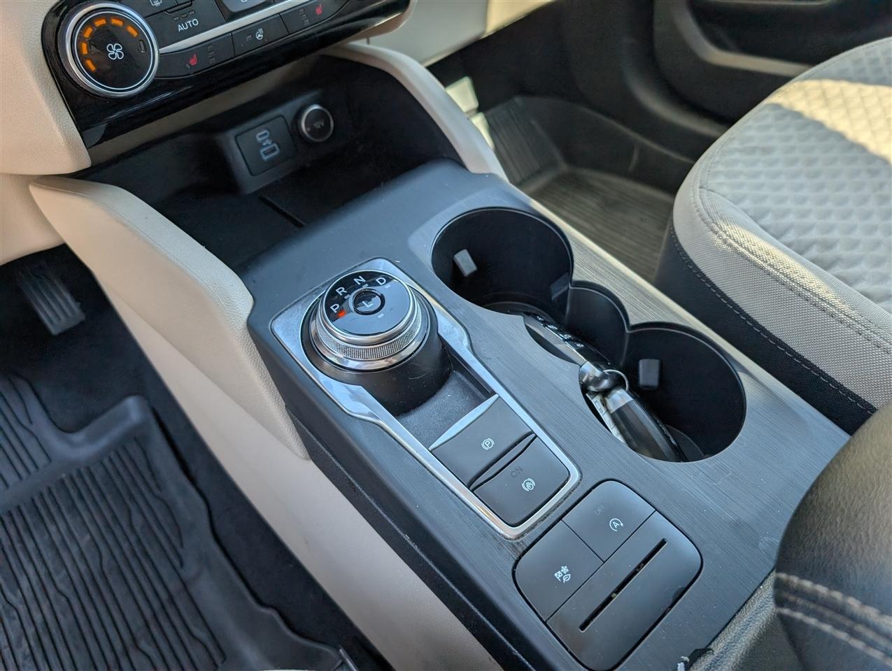 Ford Escape  2021
