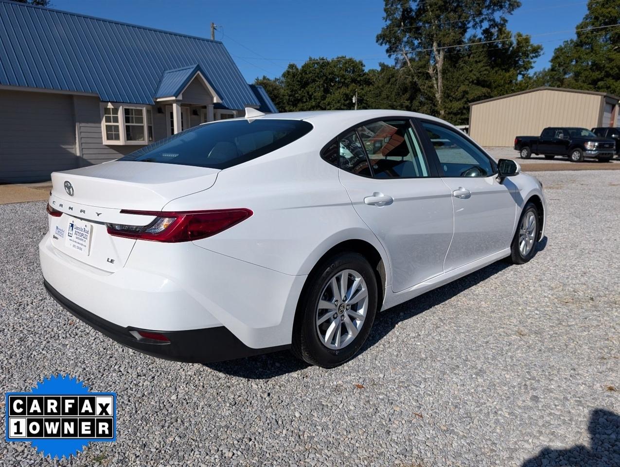 Toyota Camry  2025