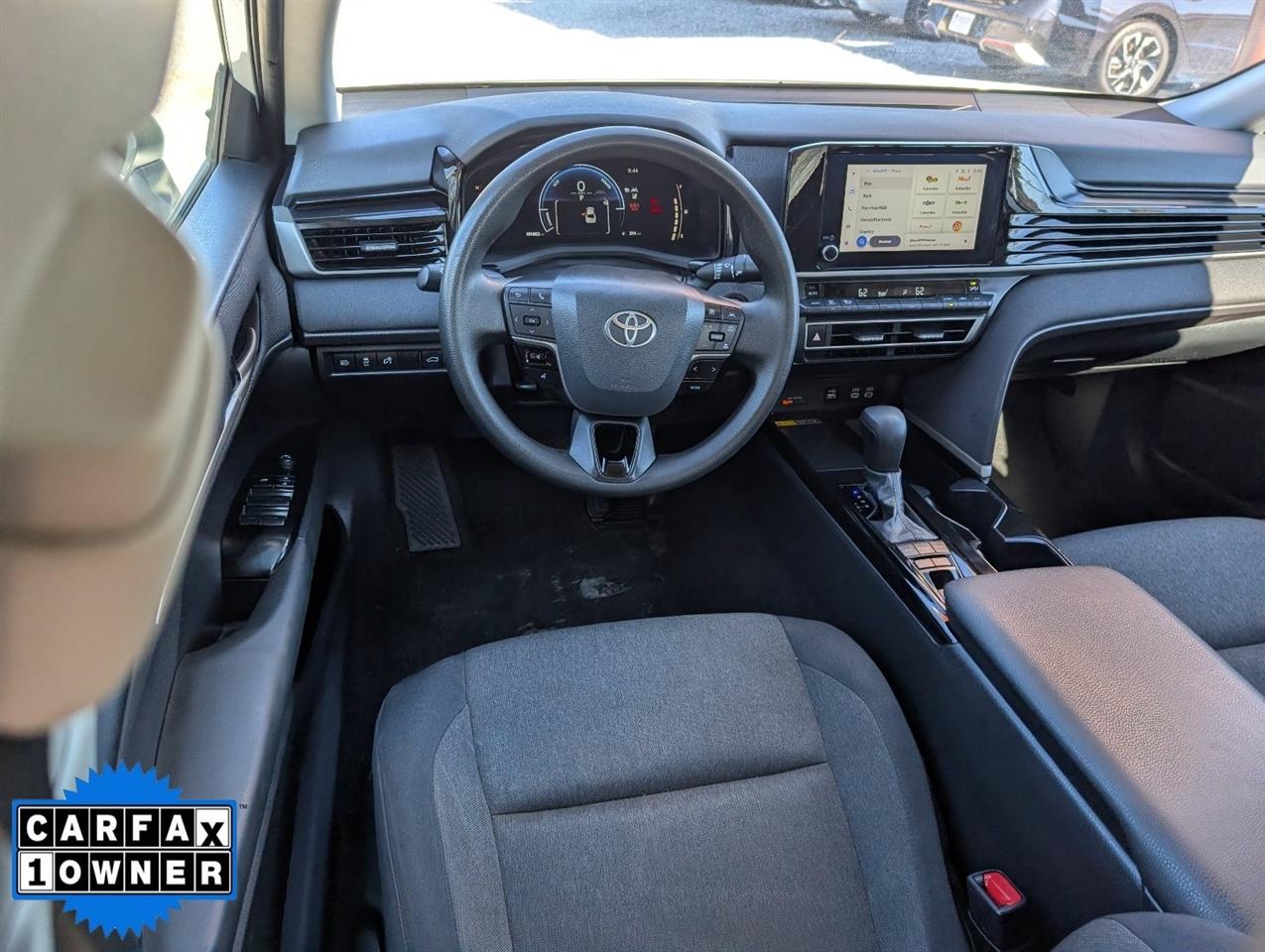 Toyota Camry  2025