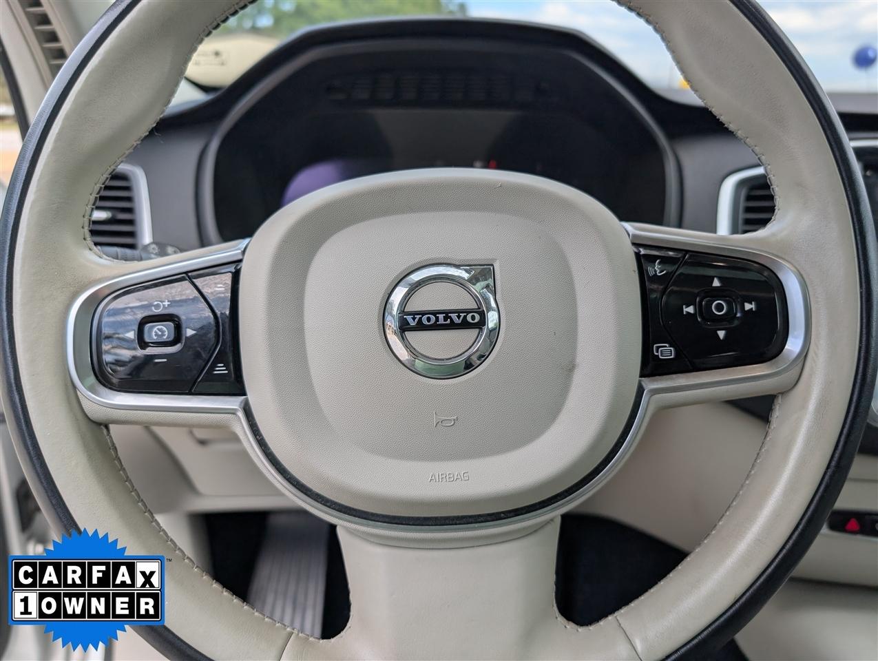Volvo XC90  2023