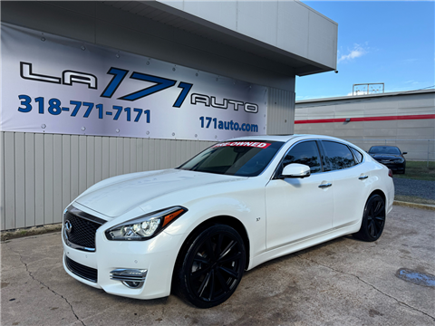 2015 Infiniti Q70 37