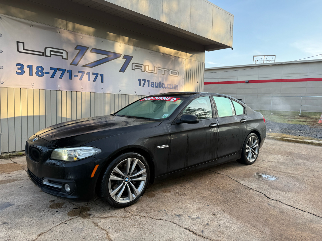2016 BMW 5 Series 528i's photo