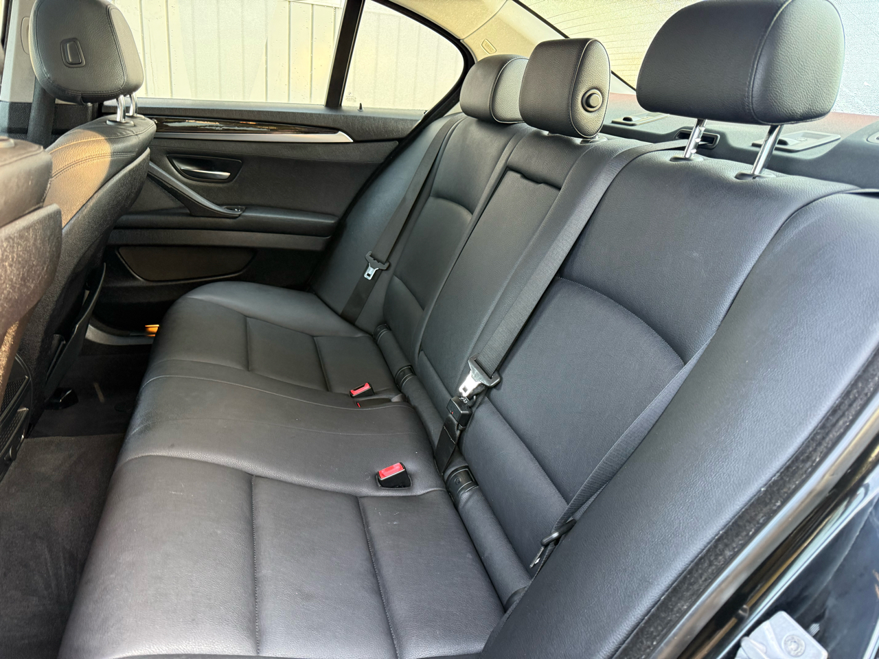 BMW 5-Series 528i 2016