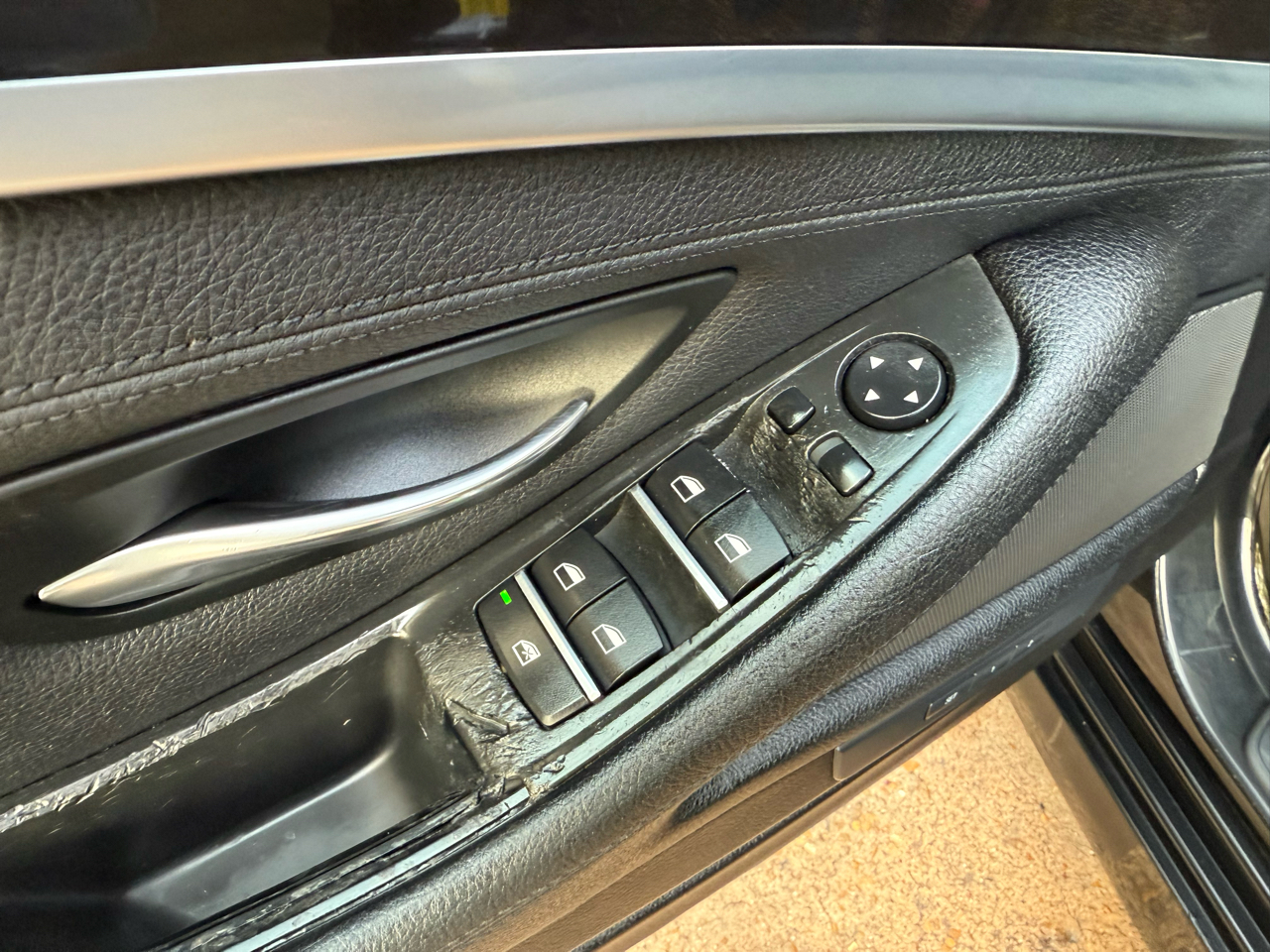 BMW 5-Series 528i 2016