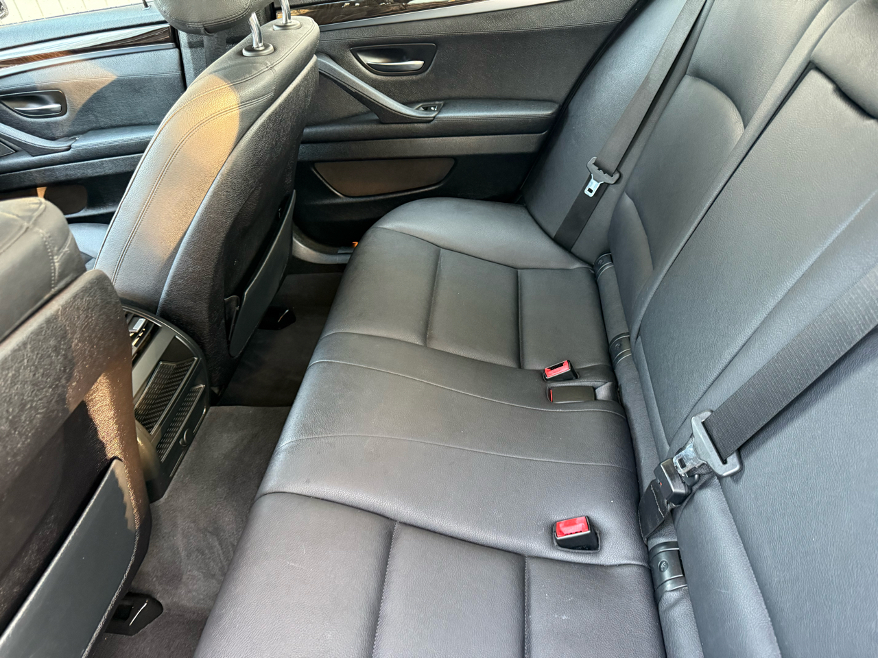 BMW 5-Series 528i 2016